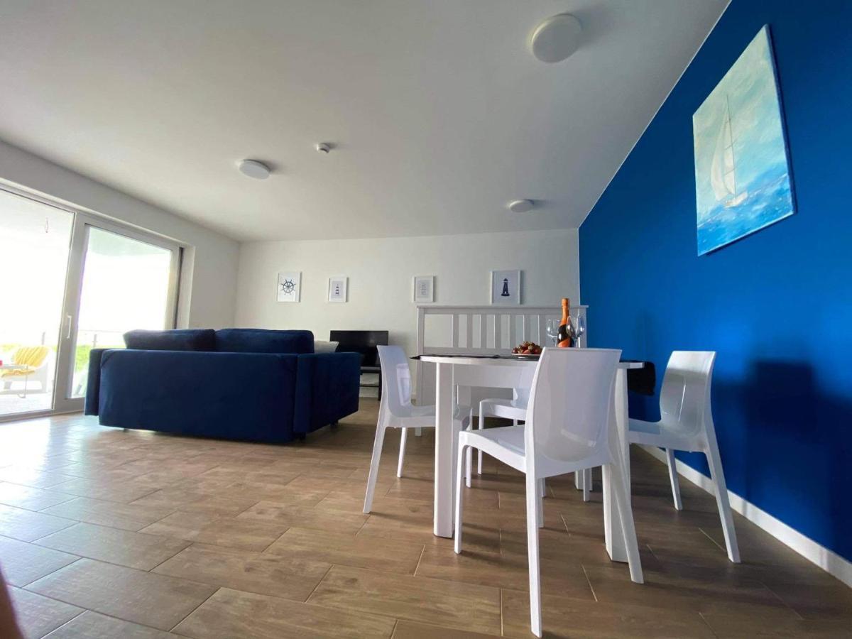 Apartamenty Pod Zaglami Zegrze Exterior photo